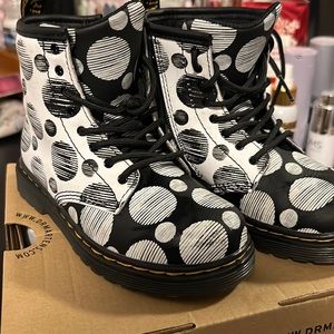 Toddler boots DR. Martens